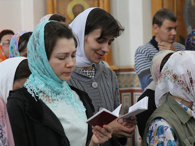 41-Малая вечерня с акафистом прп. Евфросинии.JPG